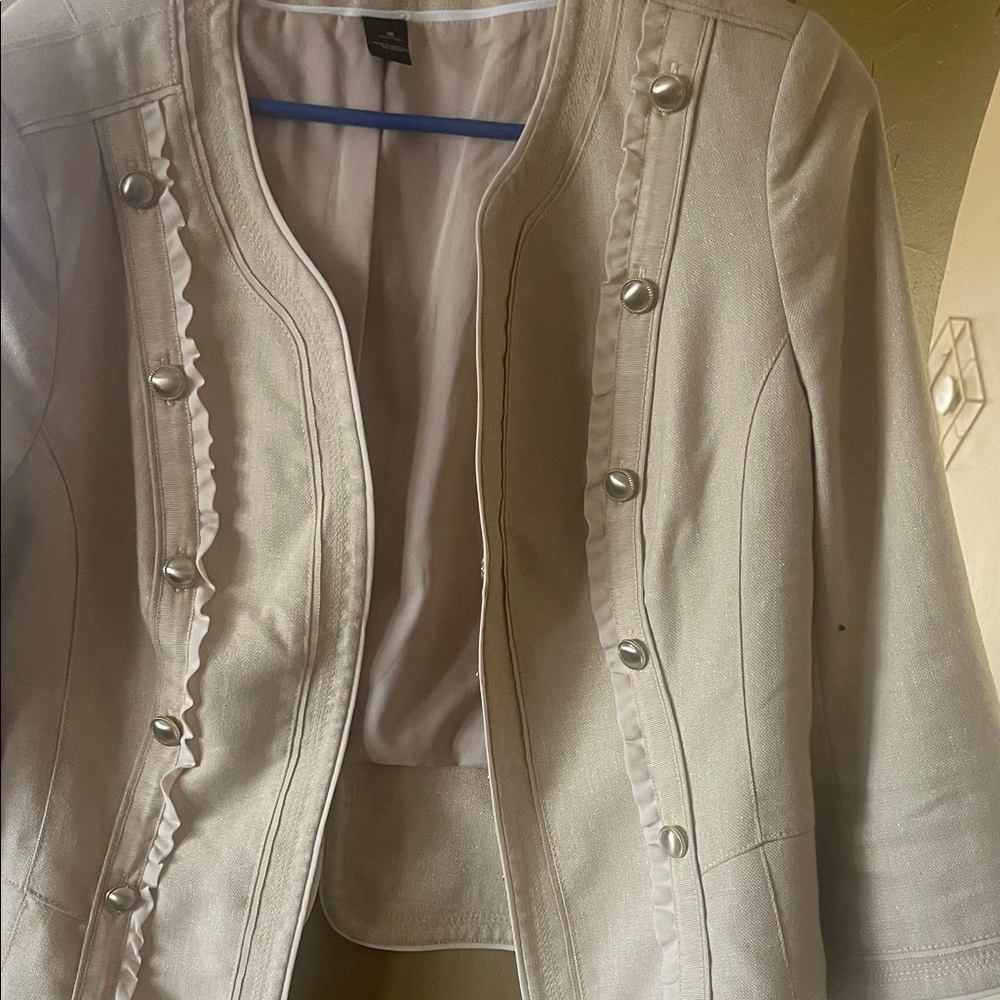 Chic Cream Blazer with Button Accents